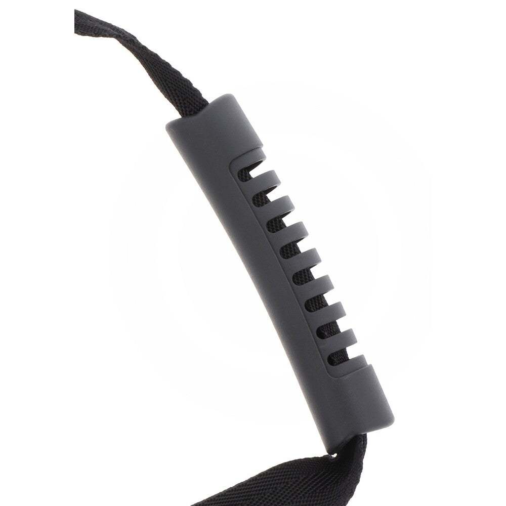 Elementos esenciales del bondage tabú en estilo perrito