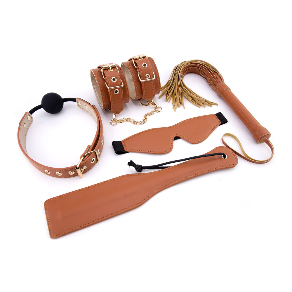 Conjunto Elite BDSM de cuero vegano color coñac
