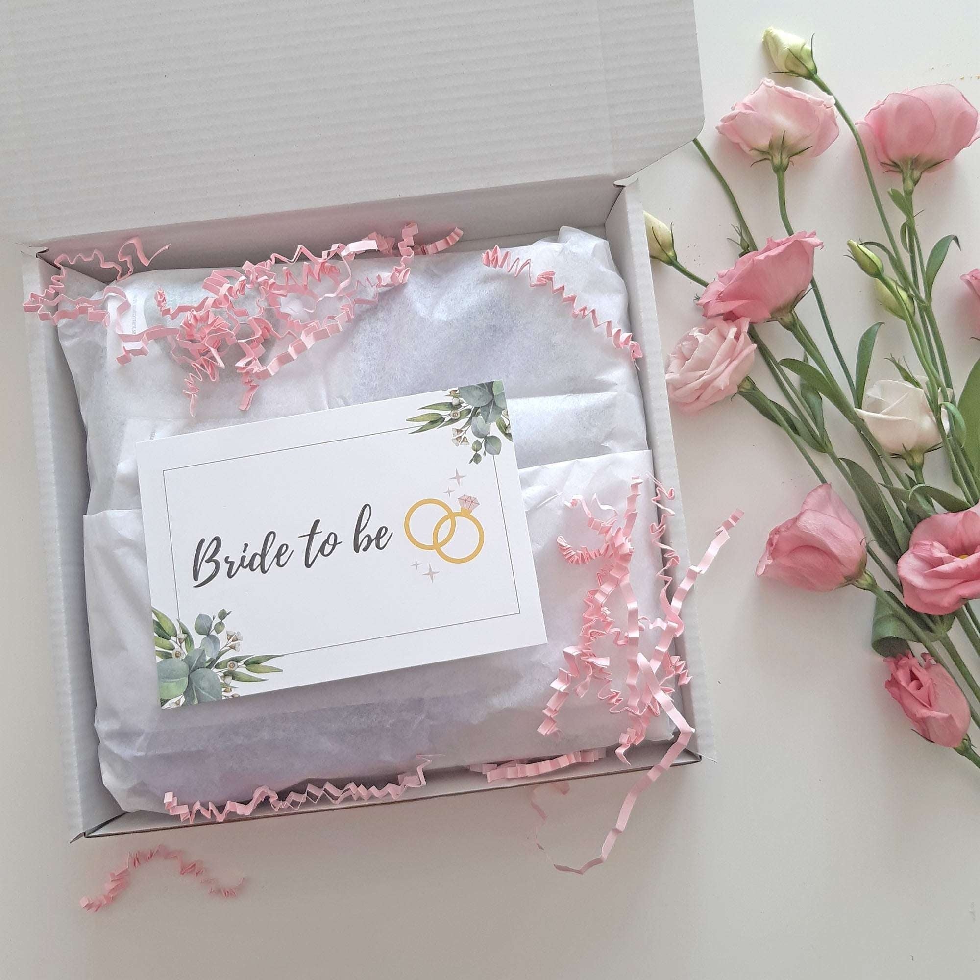 BRIDE TO BE GIFT BOX | THE WEDDING PLANNER BOX