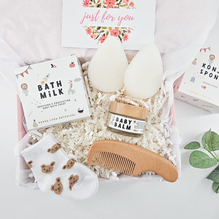 NEW BABY GIFT BOX | NEWBORN BABY GIFT SET UK
