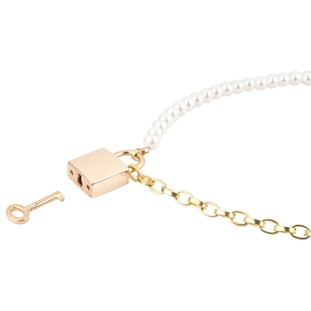 Collar de día de perla de sexo y travesuras