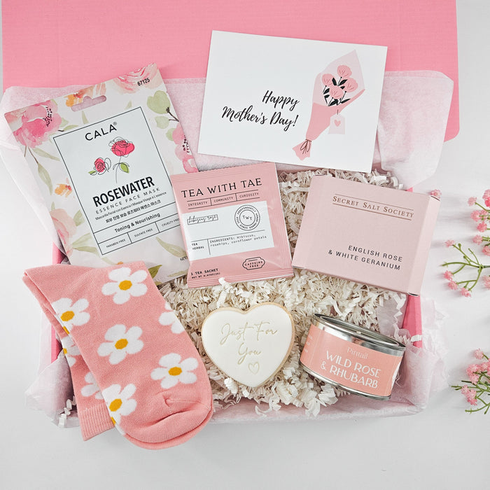 SOFT PINK MOMENTS | RELAXATION & SELF-CARE GIFT BOX