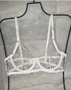 Vanessa set in White